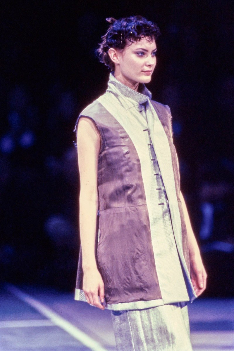 Comme des Garçons fashion show for Autumn/Winter 1994