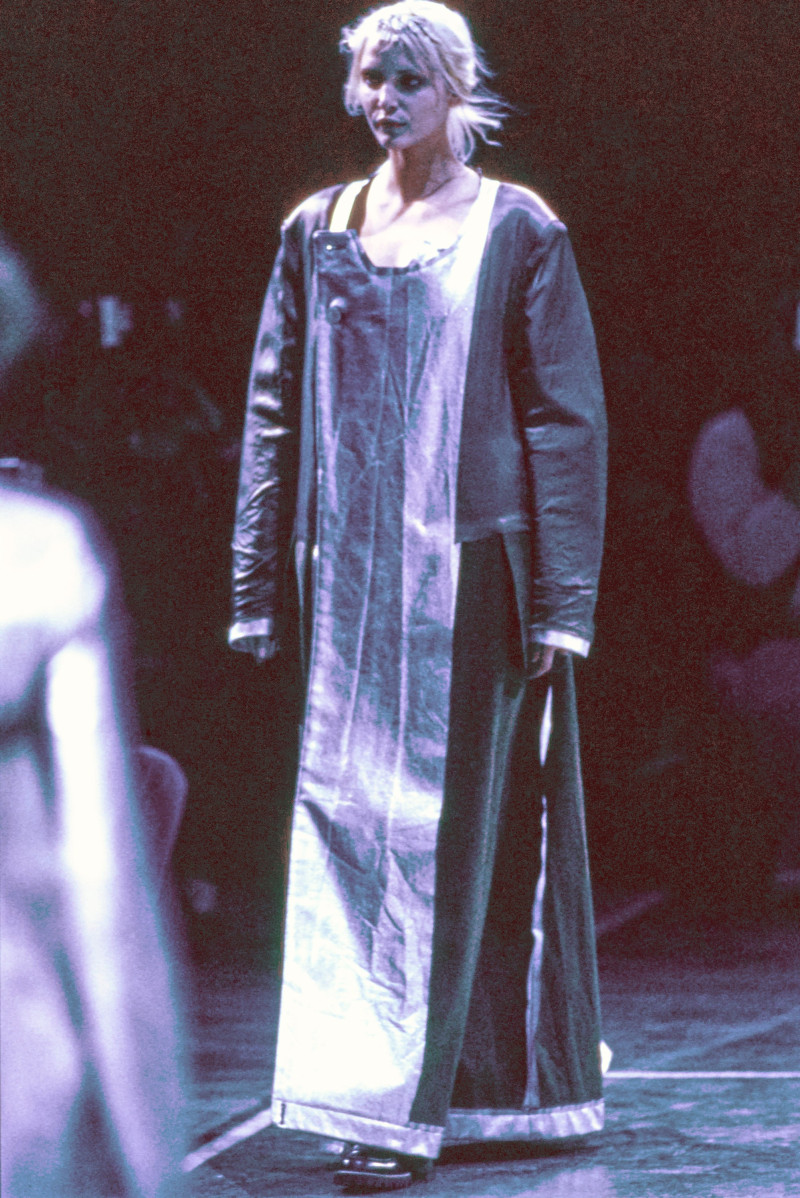 Comme des Garçons fashion show for Autumn/Winter 1994