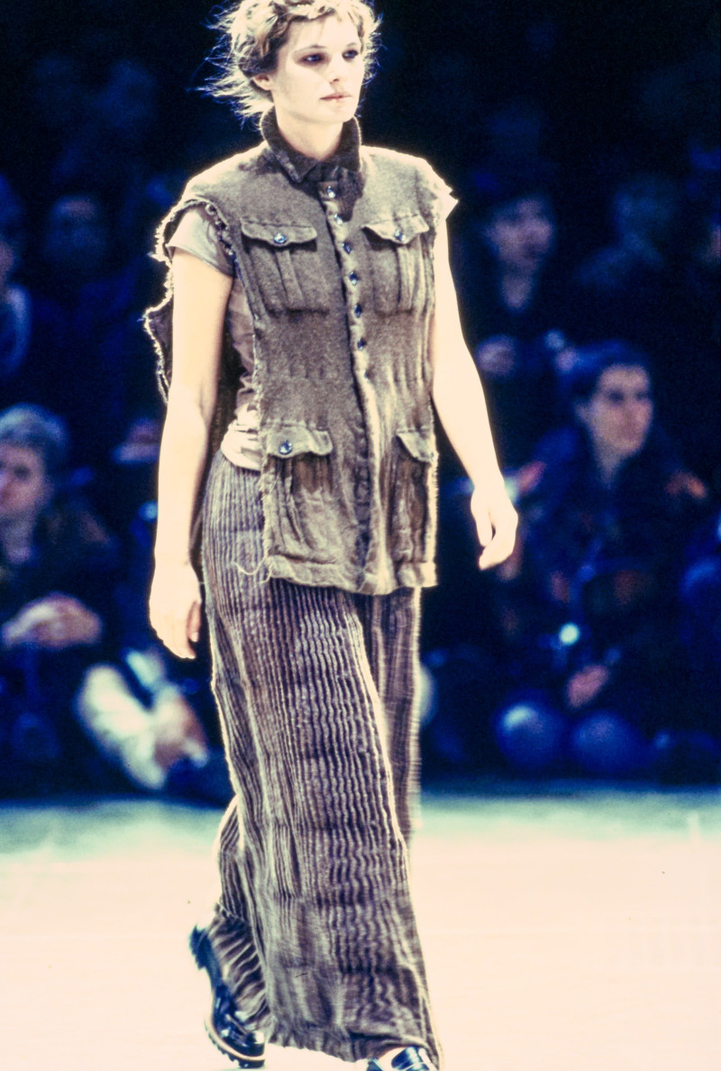Comme des Garçons fashion show for Autumn/Winter 1994