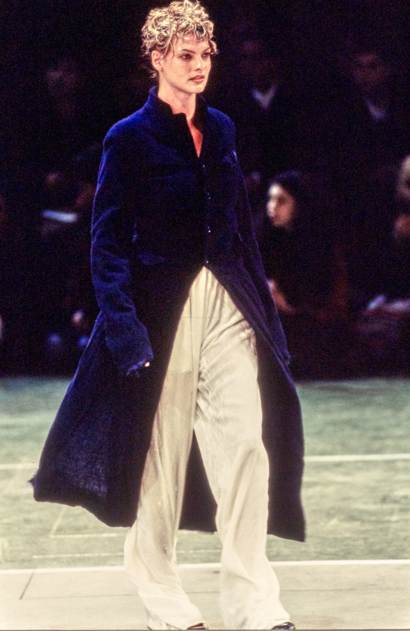 Comme des Garçons fashion show for Autumn/Winter 1994