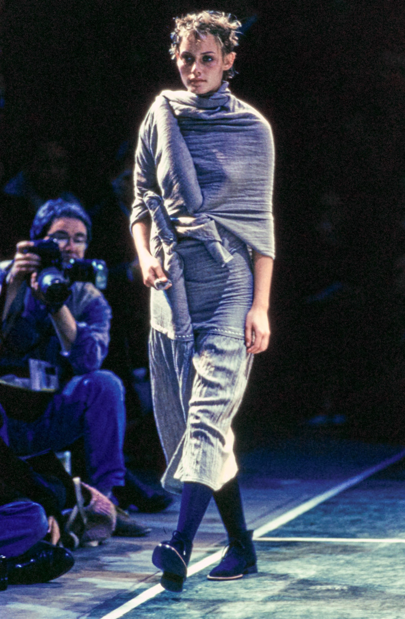 Comme des Garçons fashion show for Autumn/Winter 1994