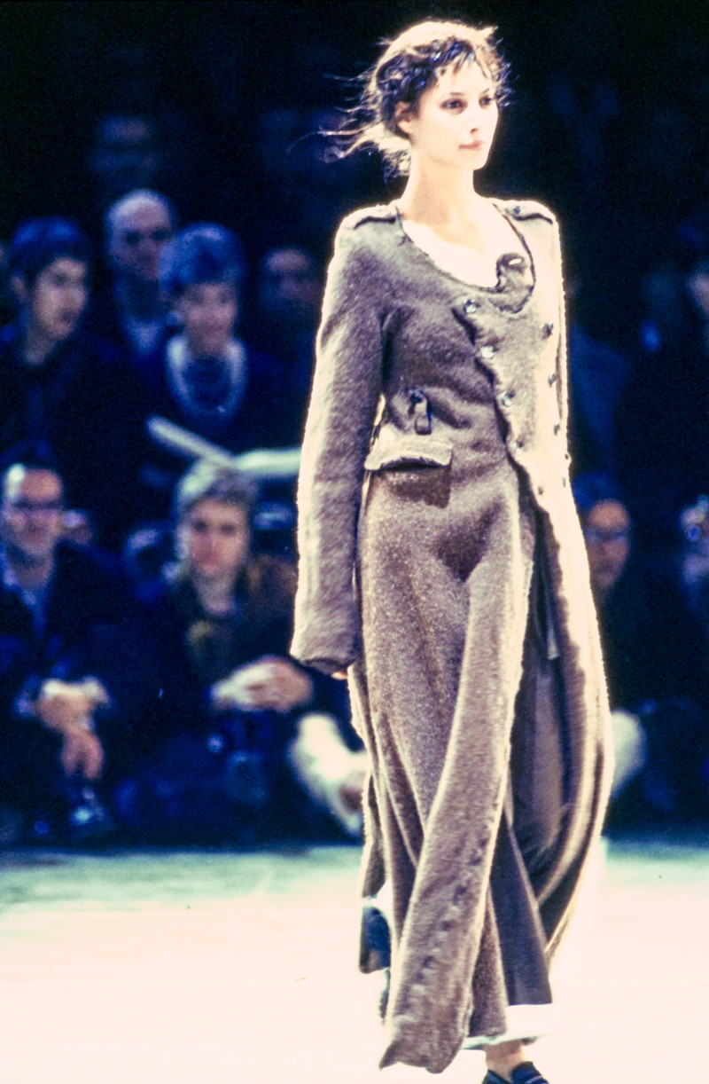 Christy Turlington featured in  the Comme Des Garcons fashion show for Autumn/Winter 1994