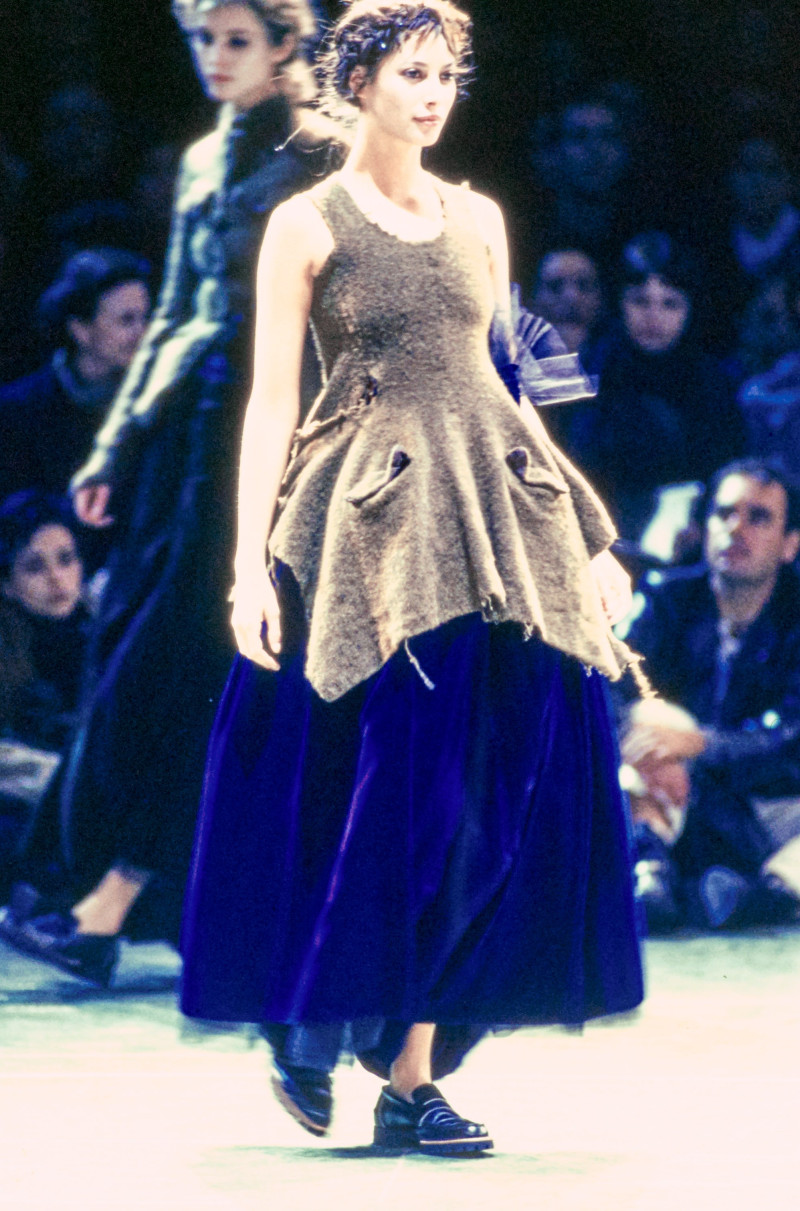 Christy Turlington featured in  the Comme Des Garcons fashion show for Autumn/Winter 1994