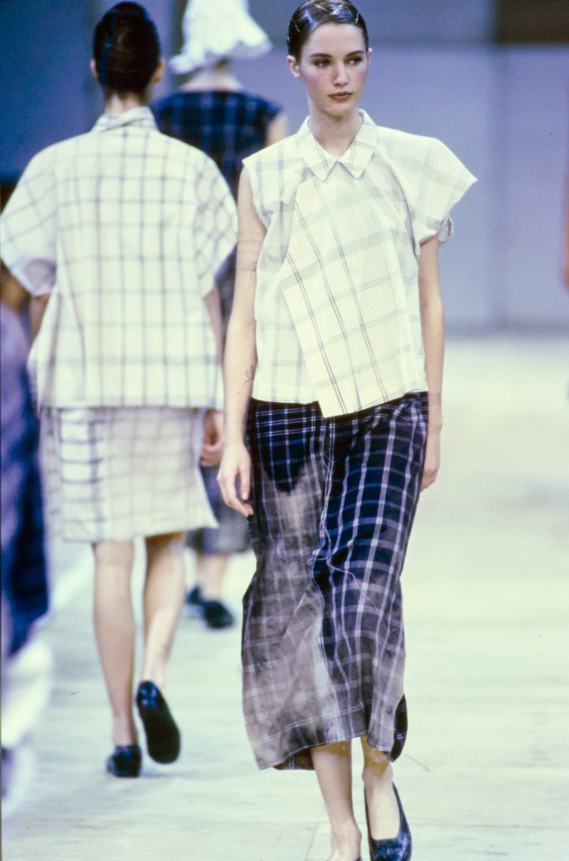 Comme Des Garcons fashion show for Spring/Summer 1992