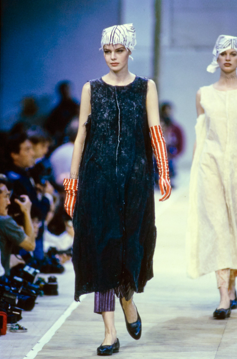 Comme Des Garcons fashion show for Spring/Summer 1992