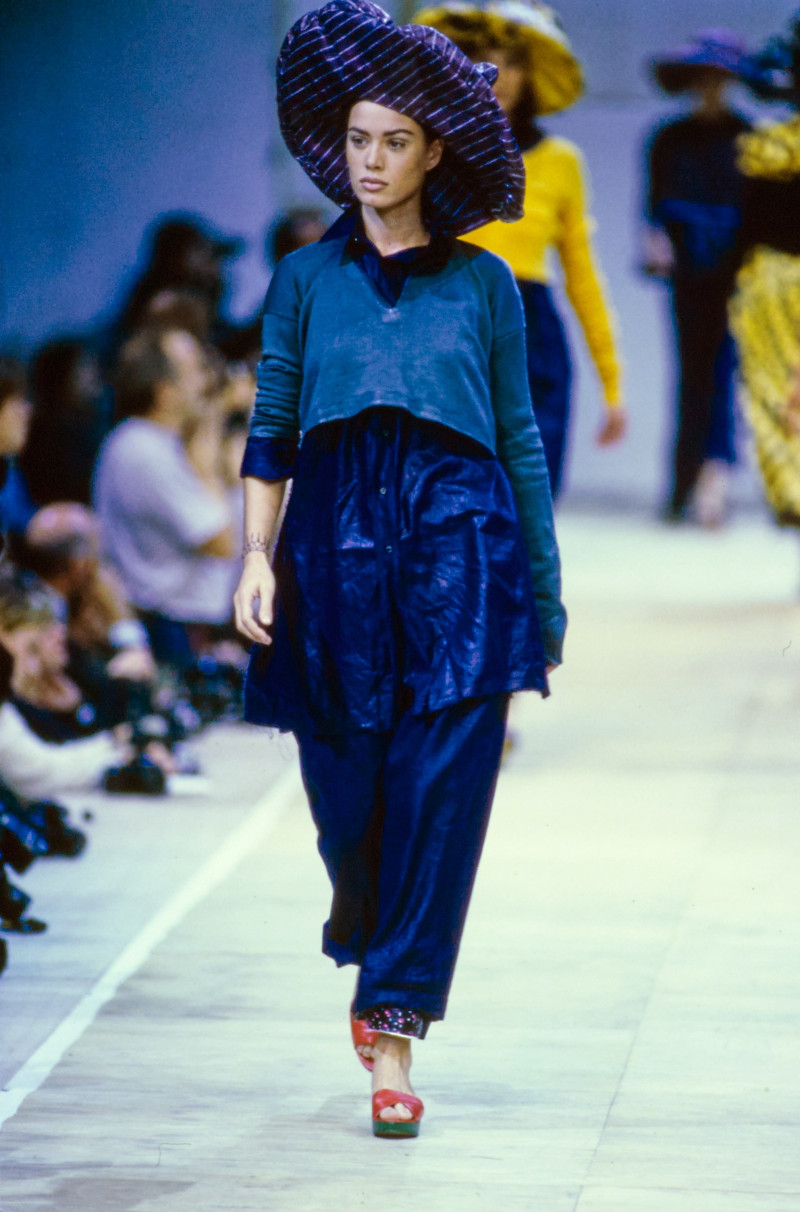 Comme Des Garcons fashion show for Spring/Summer 1992