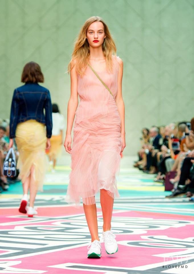 Maartje Verhoef featured in  the Burberry Prorsum fashion show for Spring/Summer 2015