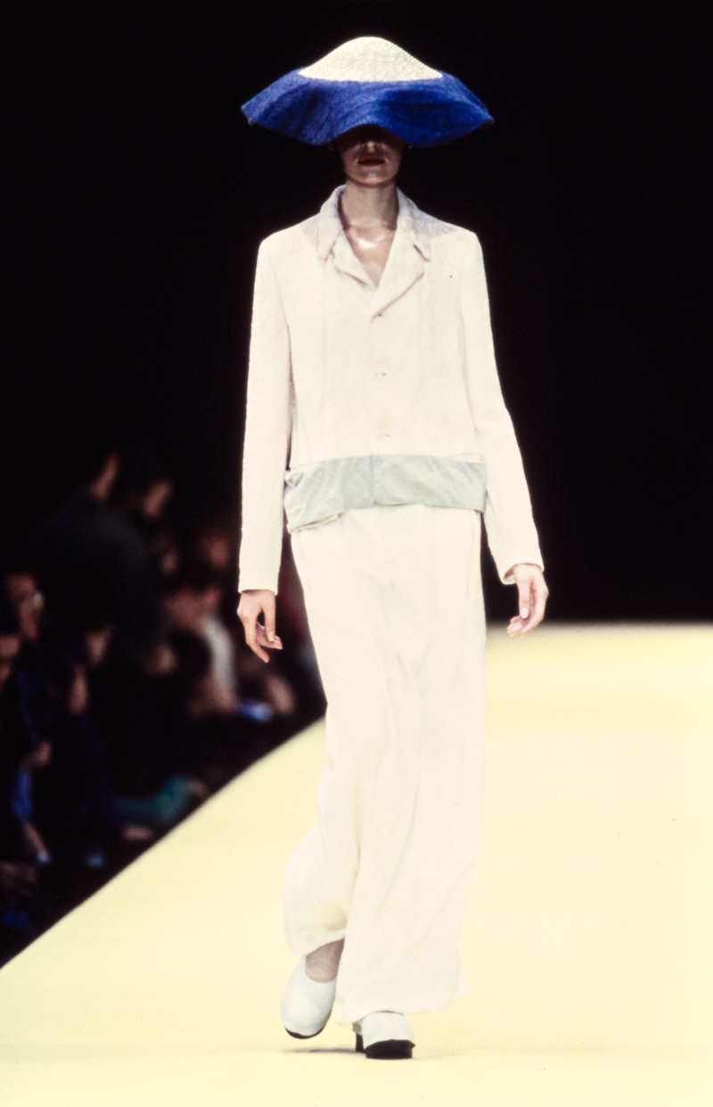 Comme Des Garcons fashion show for Spring/Summer 1993