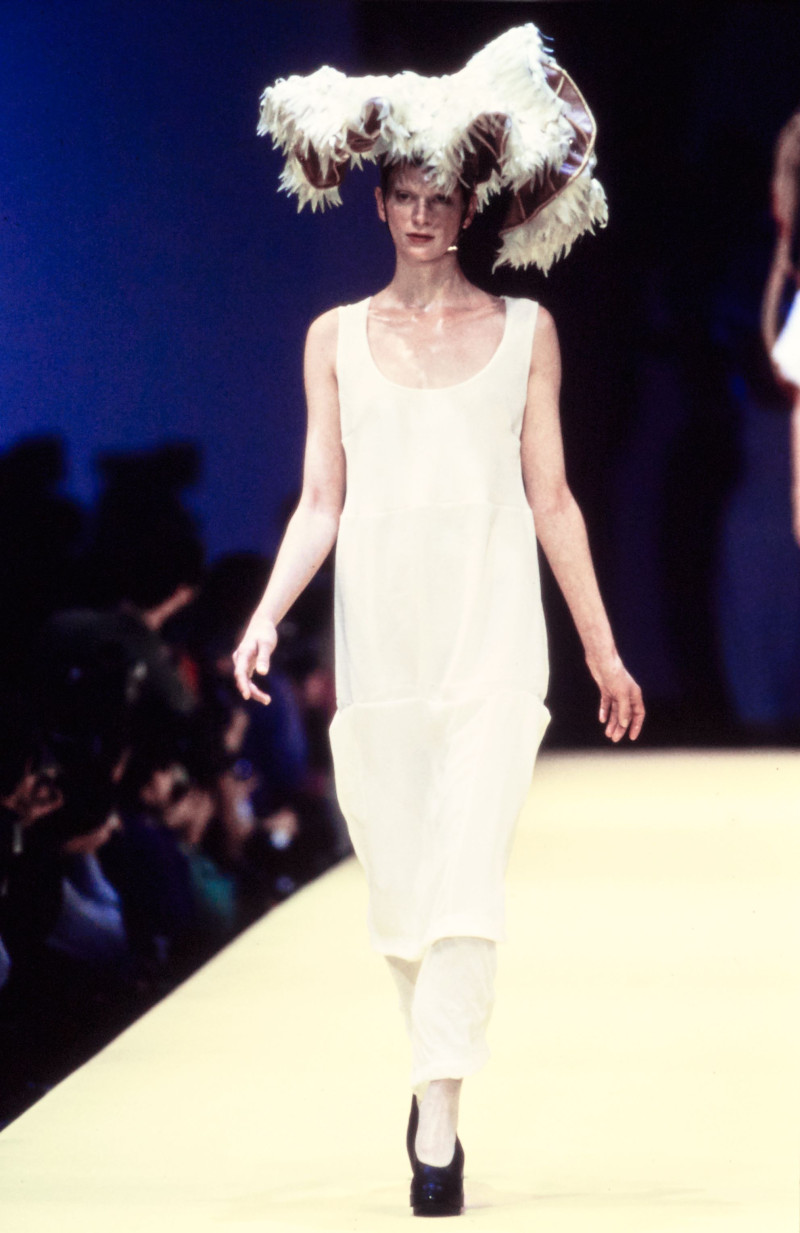 Comme Des Garcons fashion show for Spring/Summer 1993