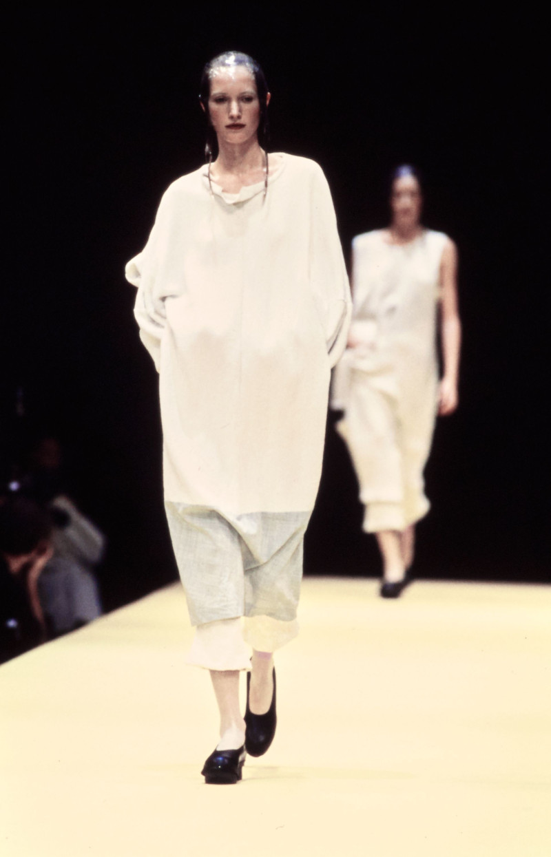 Comme Des Garcons fashion show for Spring/Summer 1993