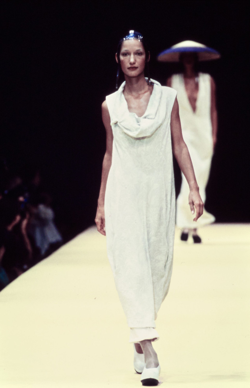 Comme Des Garcons fashion show for Spring/Summer 1993