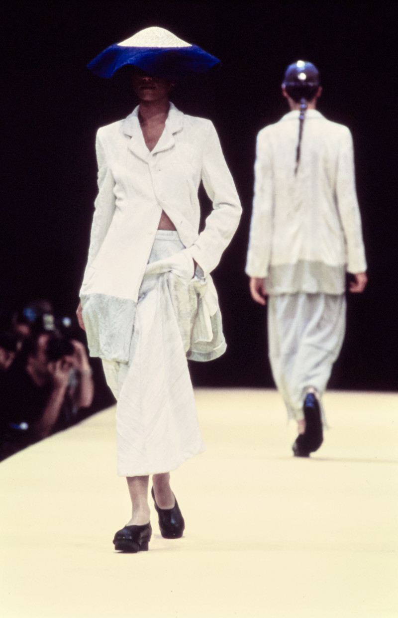 Comme Des Garcons fashion show for Spring/Summer 1993
