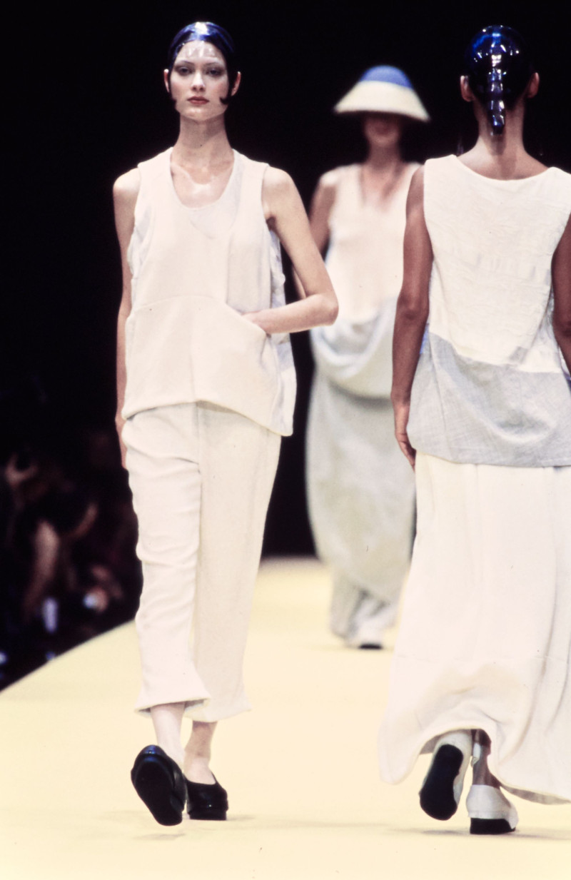 Comme Des Garcons fashion show for Spring/Summer 1993