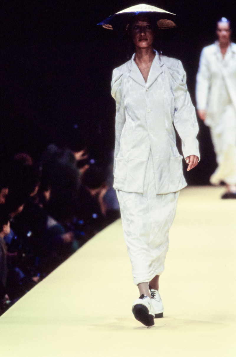 Comme Des Garcons fashion show for Spring/Summer 1993