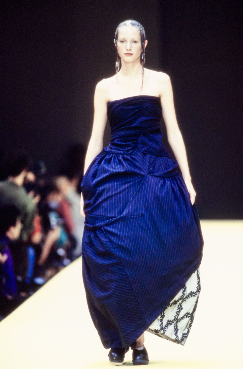 Comme Des Garcons fashion show for Spring/Summer 1993