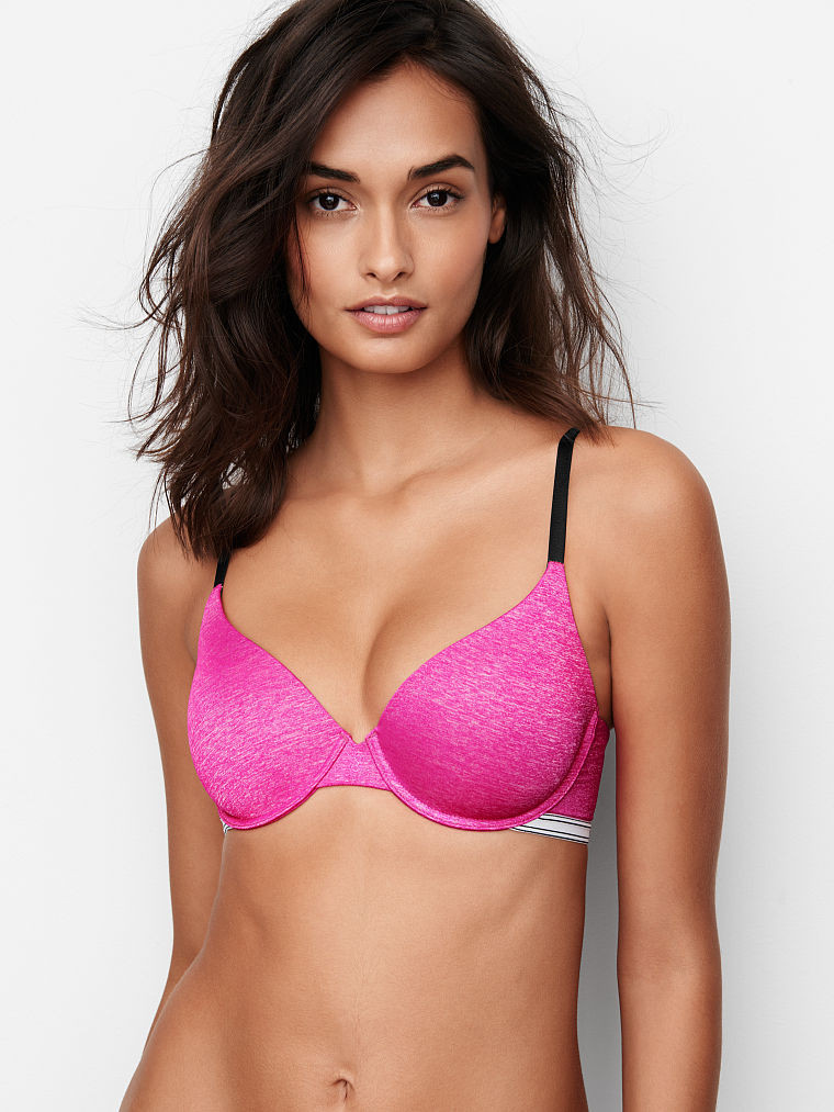 Gizele Oliveira featured in  the Victoria\'s Secret catalogue for Spring/Summer 2016