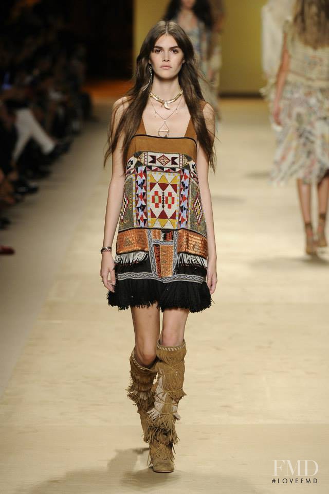 Vanessa Moody featured in  the Etro fashion show for Spring/Summer 2015