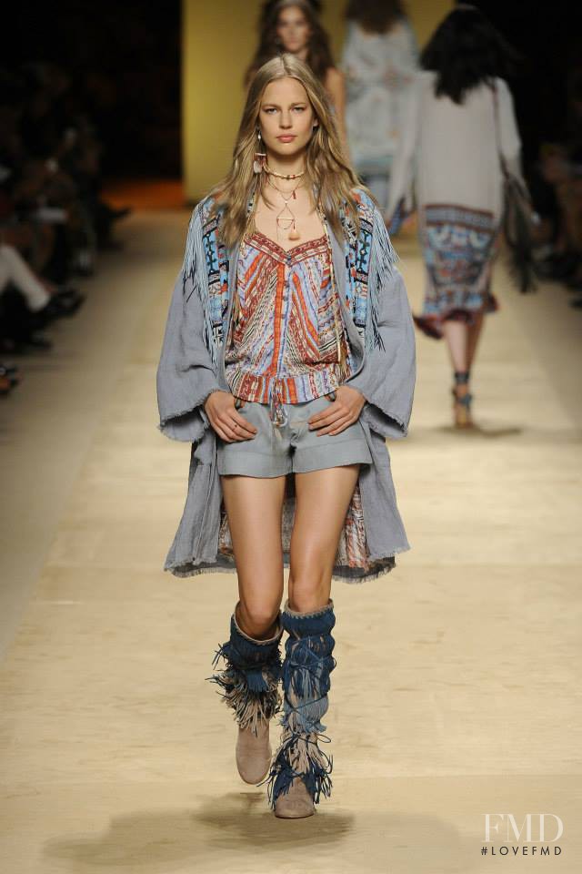 Elisabeth Erm featured in  the Etro fashion show for Spring/Summer 2015
