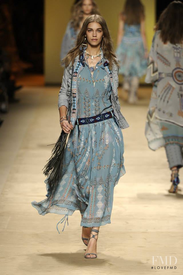 Samantha Gradoville featured in  the Etro fashion show for Spring/Summer 2015