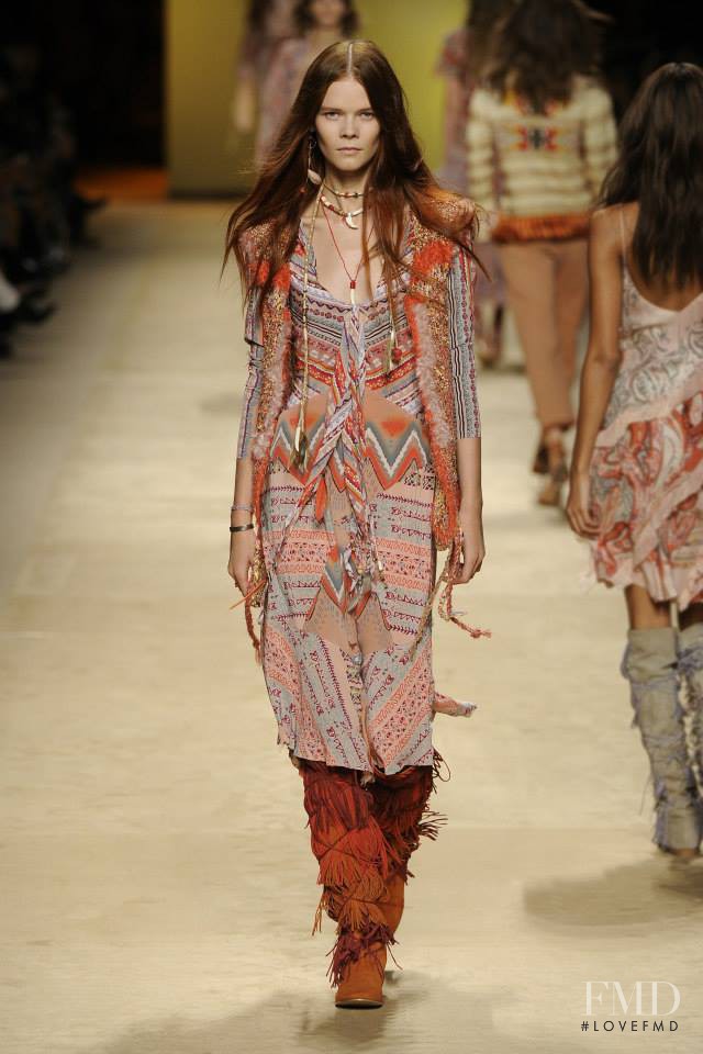 Irina Kravchenko featured in  the Etro fashion show for Spring/Summer 2015