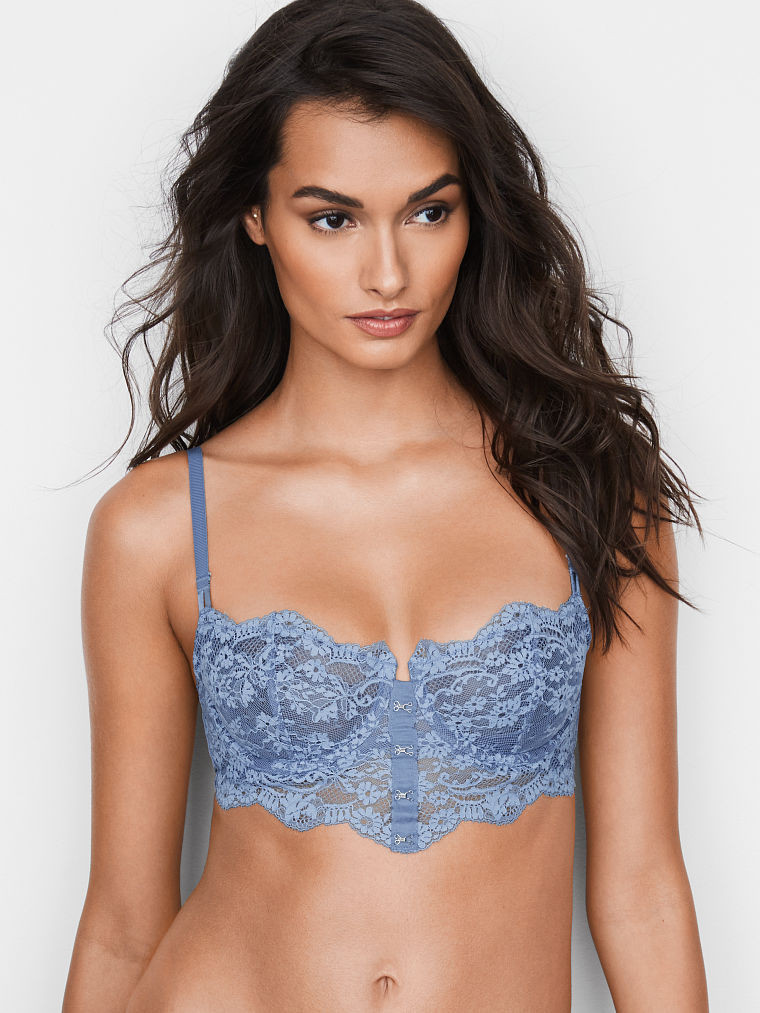 Gizele Oliveira featured in  the Victoria\'s Secret catalogue for Spring/Summer 2018