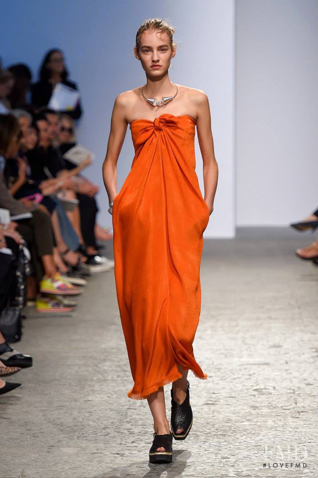 Maartje Verhoef featured in  the Sportmax fashion show for Spring/Summer 2015