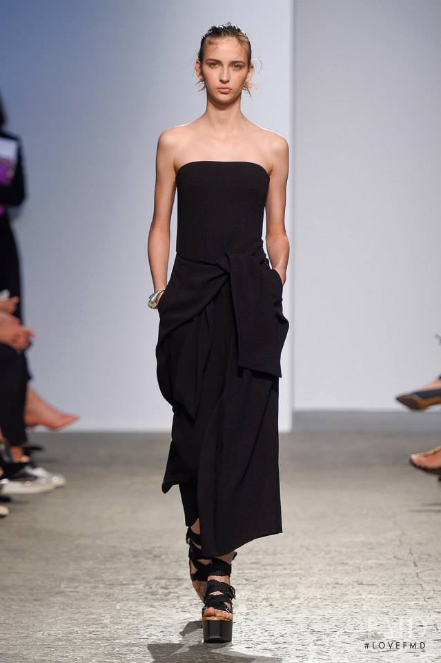 Sportmax fashion show for Spring/Summer 2015