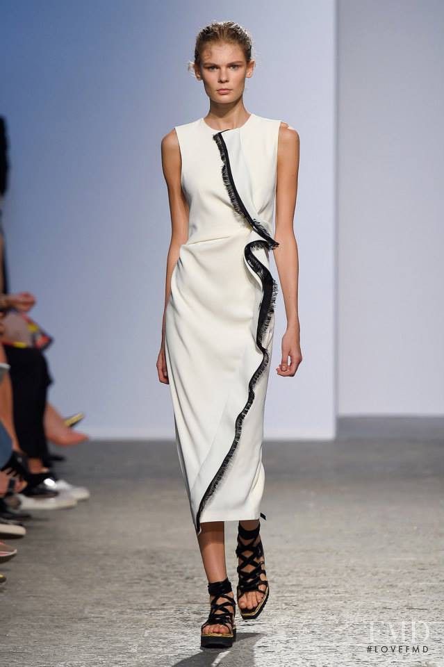 Alexandra Elizabeth Ljadov featured in  the Sportmax fashion show for Spring/Summer 2015