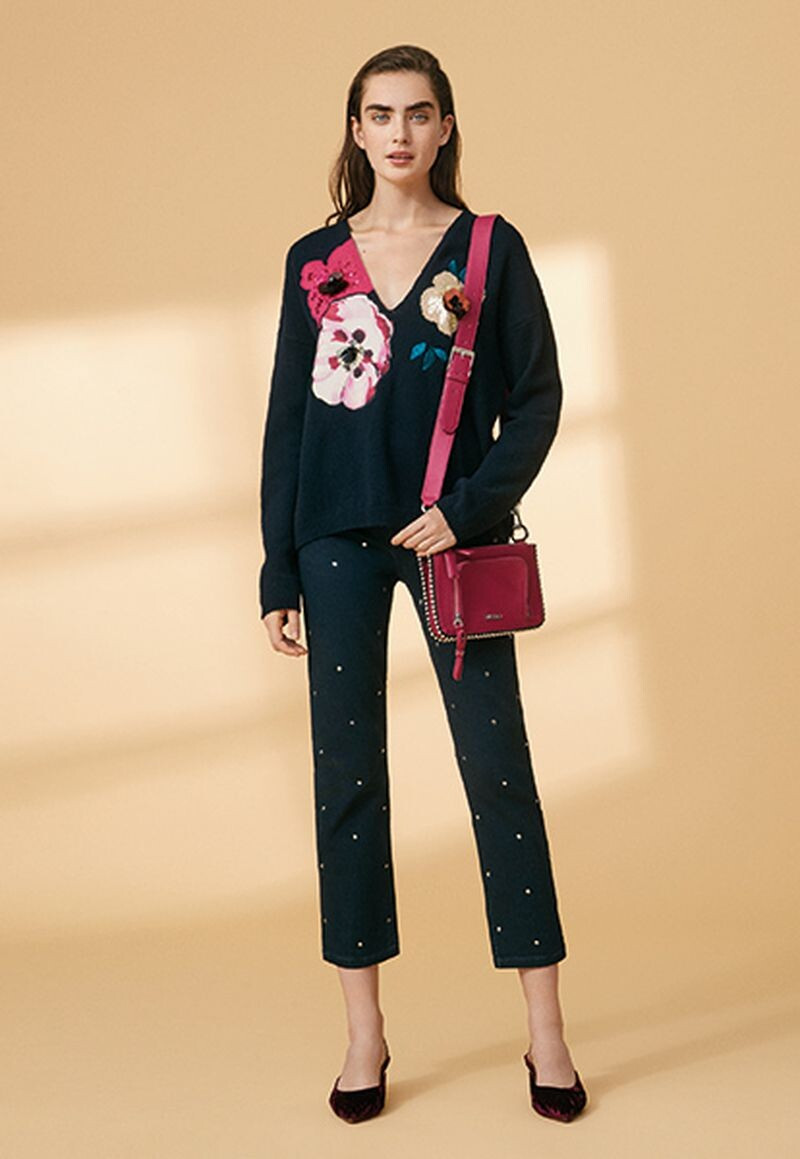 Alisha Nesvat featured in  the Max&Co lookbook for Spring/Summer 2019