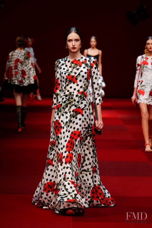 Stasha Yatchuk featured in  the Dolce & Gabbana fashion show for Spring/Summer 2015