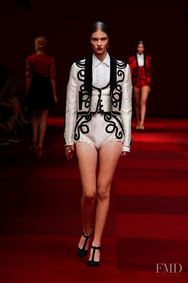 Florence Kosky featured in  the Dolce & Gabbana fashion show for Spring/Summer 2015