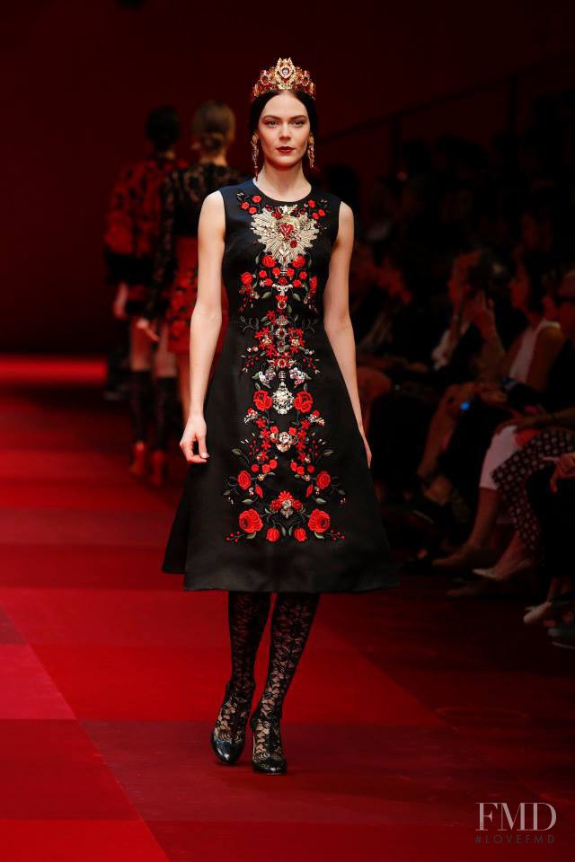 Kinga Rajzak featured in  the Dolce & Gabbana fashion show for Spring/Summer 2015