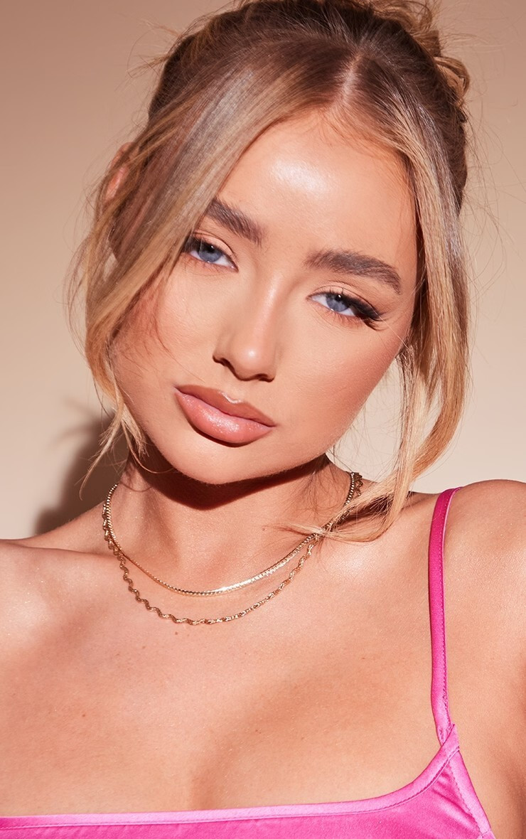 Amber Jepson featured in  the PrettyLittleThing catalogue for Spring/Summer 2023