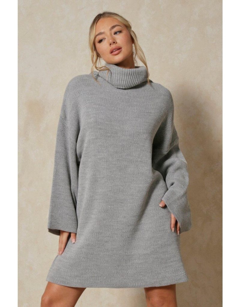 Amber Jepson featured in  the MissPap catalogue for Spring/Summer 2023