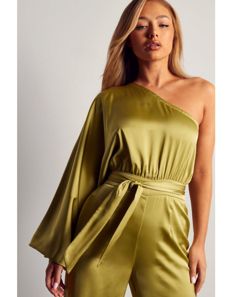 Amber Jepson featured in  the MissPap catalogue for Spring/Summer 2023