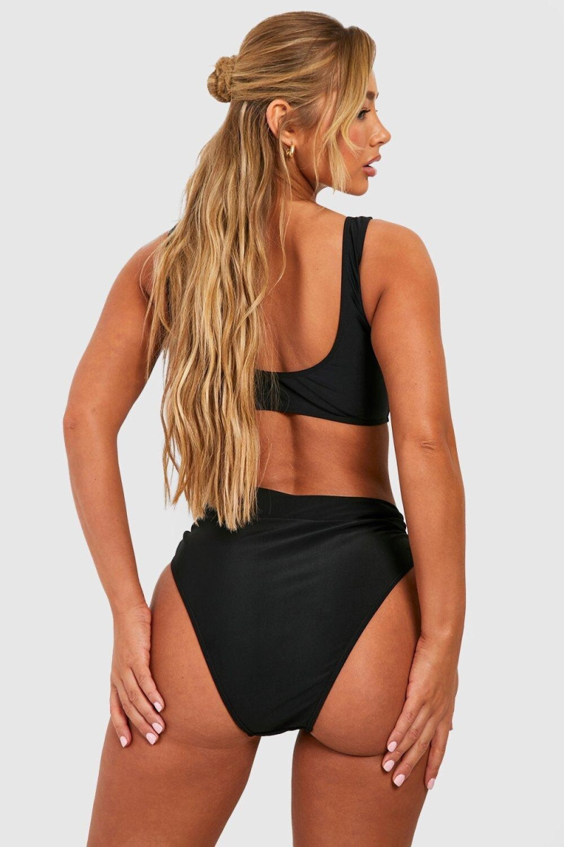 Amber Jepson featured in  the Boohoo catalogue for Spring/Summer 2023