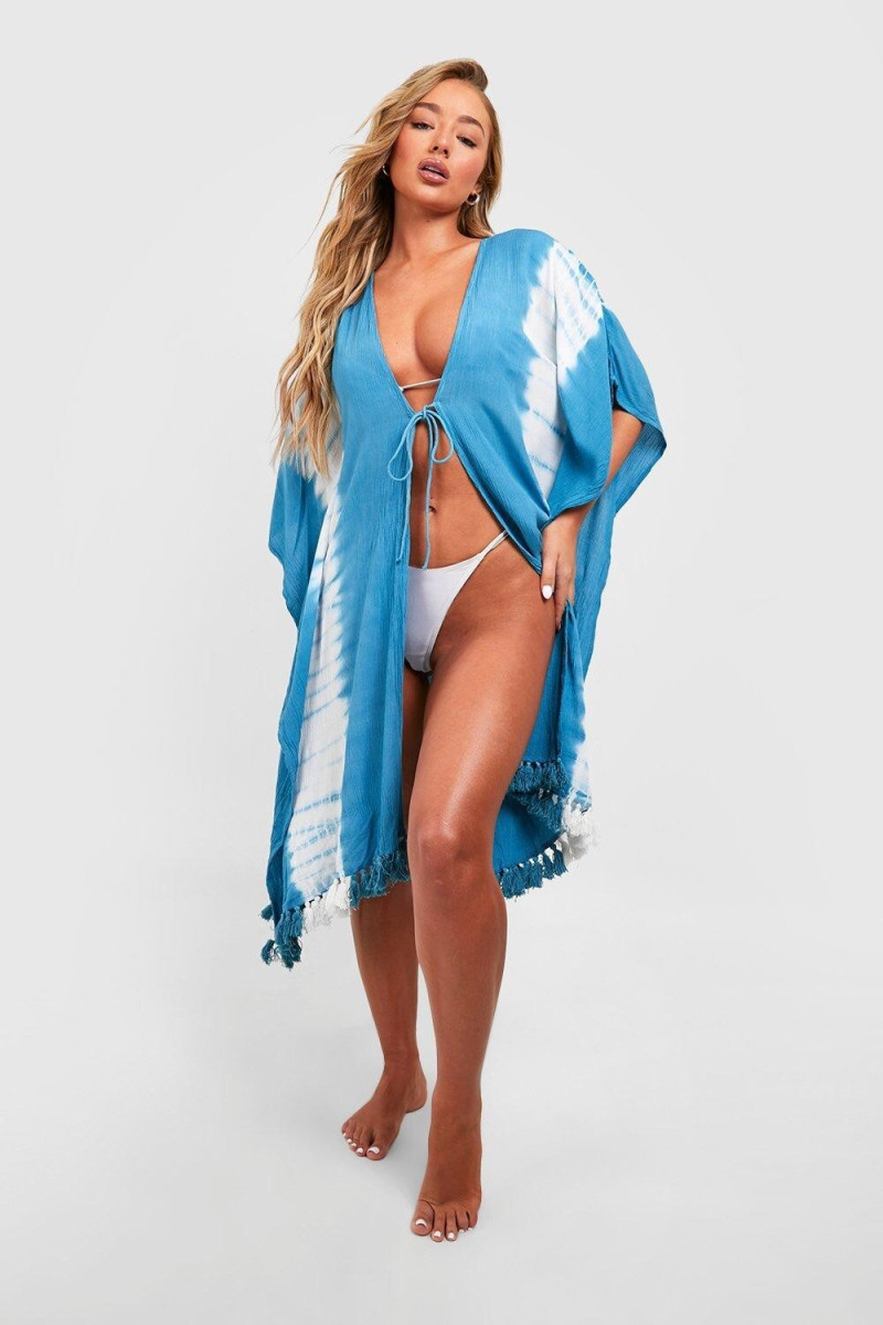 Amber Jepson featured in  the Boohoo catalogue for Spring/Summer 2023
