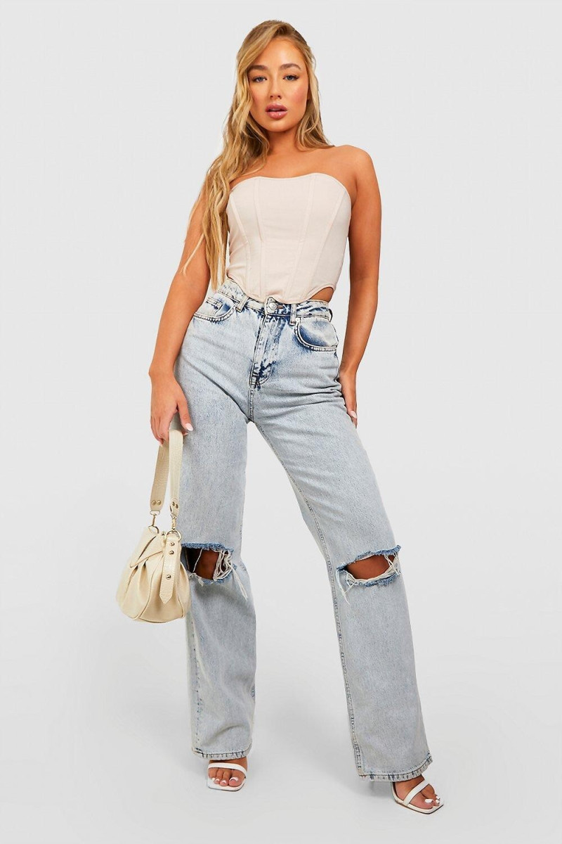 Amber Jepson featured in  the Boohoo catalogue for Spring/Summer 2023