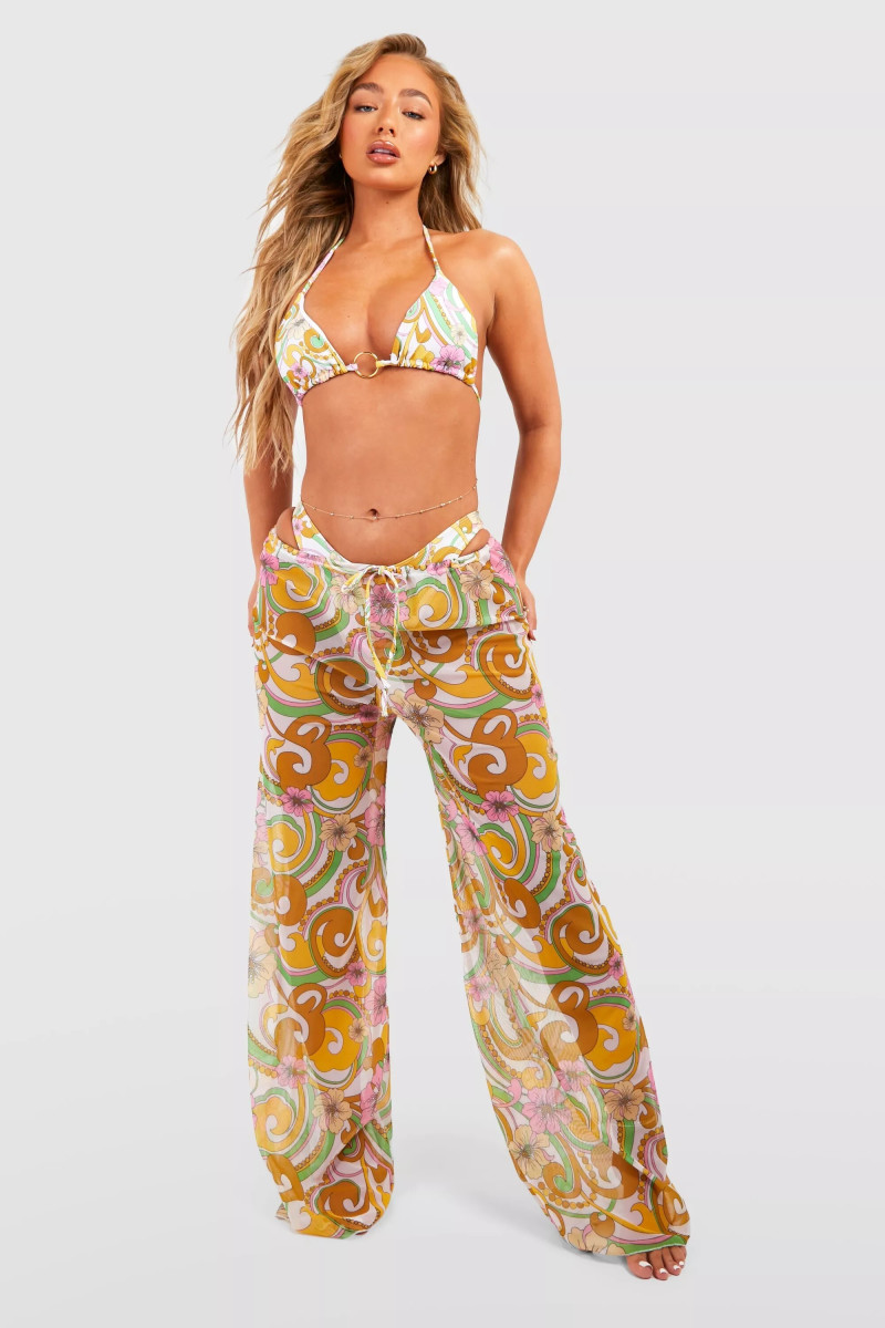 Amber Jepson featured in  the Boohoo catalogue for Spring/Summer 2023