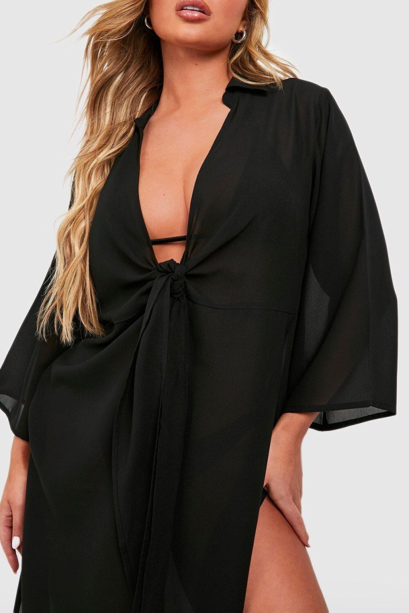 Amber Jepson featured in  the Boohoo catalogue for Spring/Summer 2023