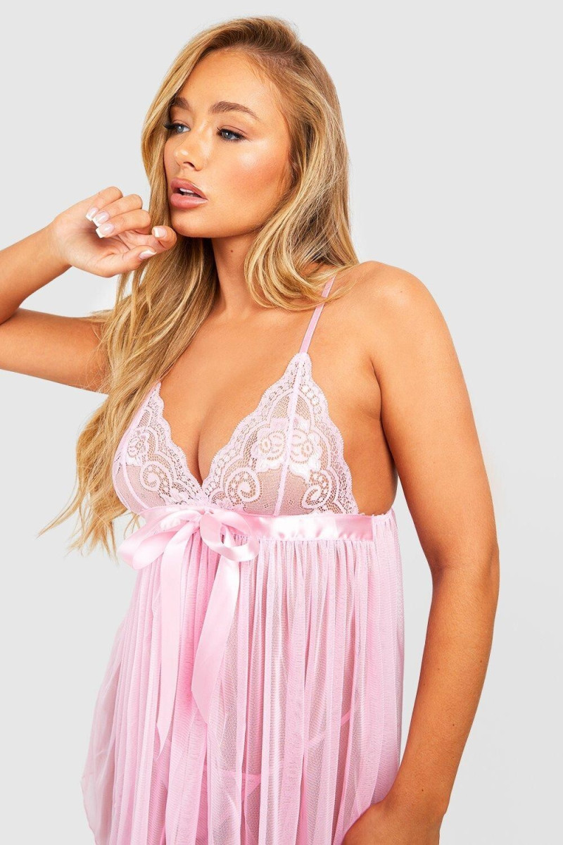 Amber Jepson featured in  the Boohoo catalogue for Summer 2023