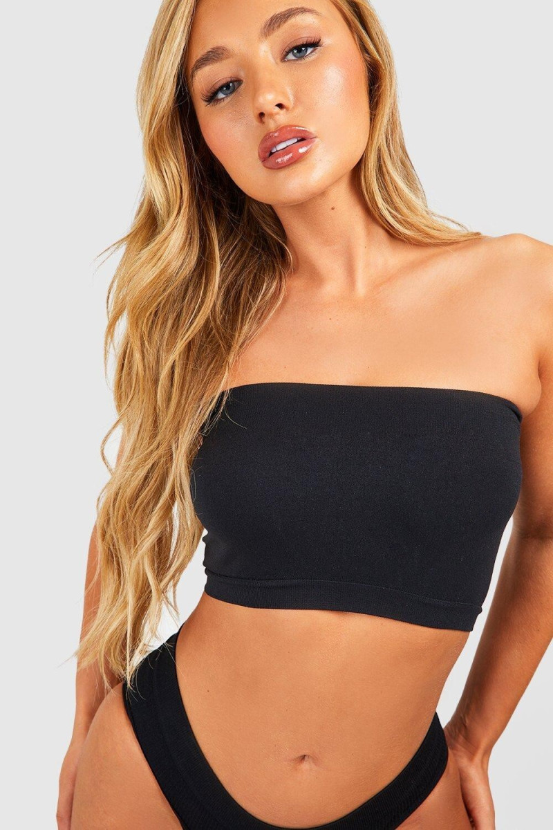 Amber Jepson featured in  the Boohoo catalogue for Summer 2023