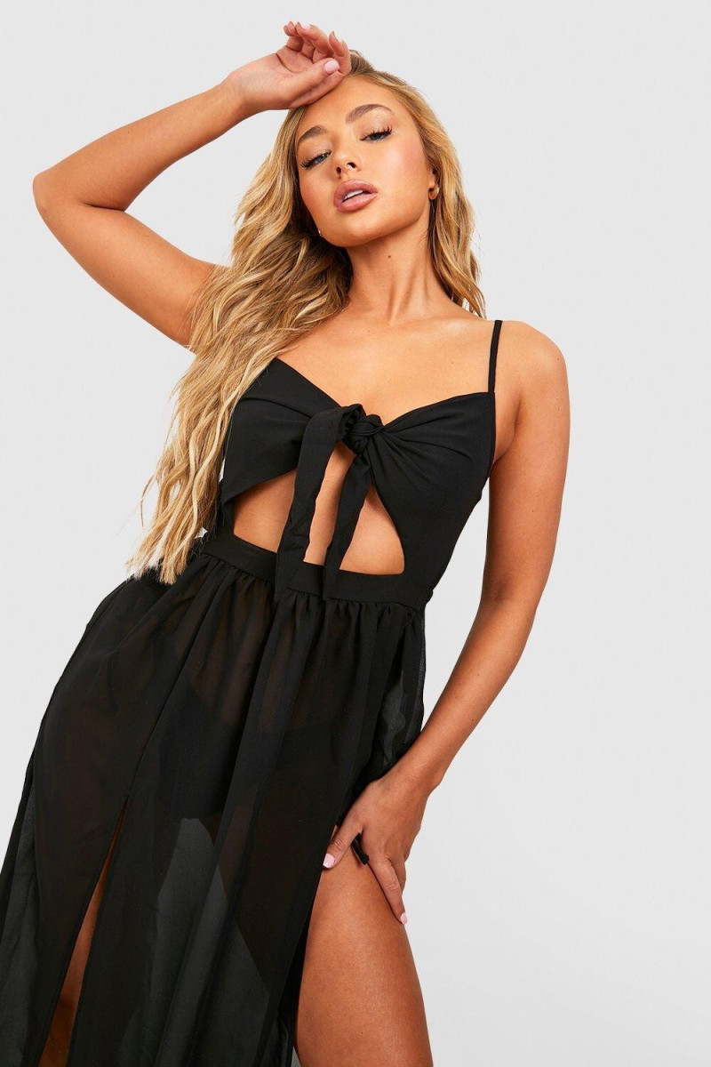 Amber Jepson featured in  the Boohoo catalogue for Summer 2023