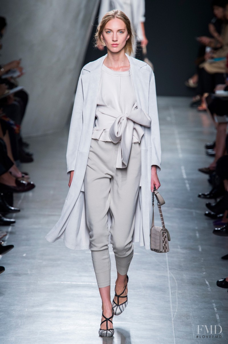 Veronika Munk featured in  the Bottega Veneta fashion show for Spring/Summer 2015
