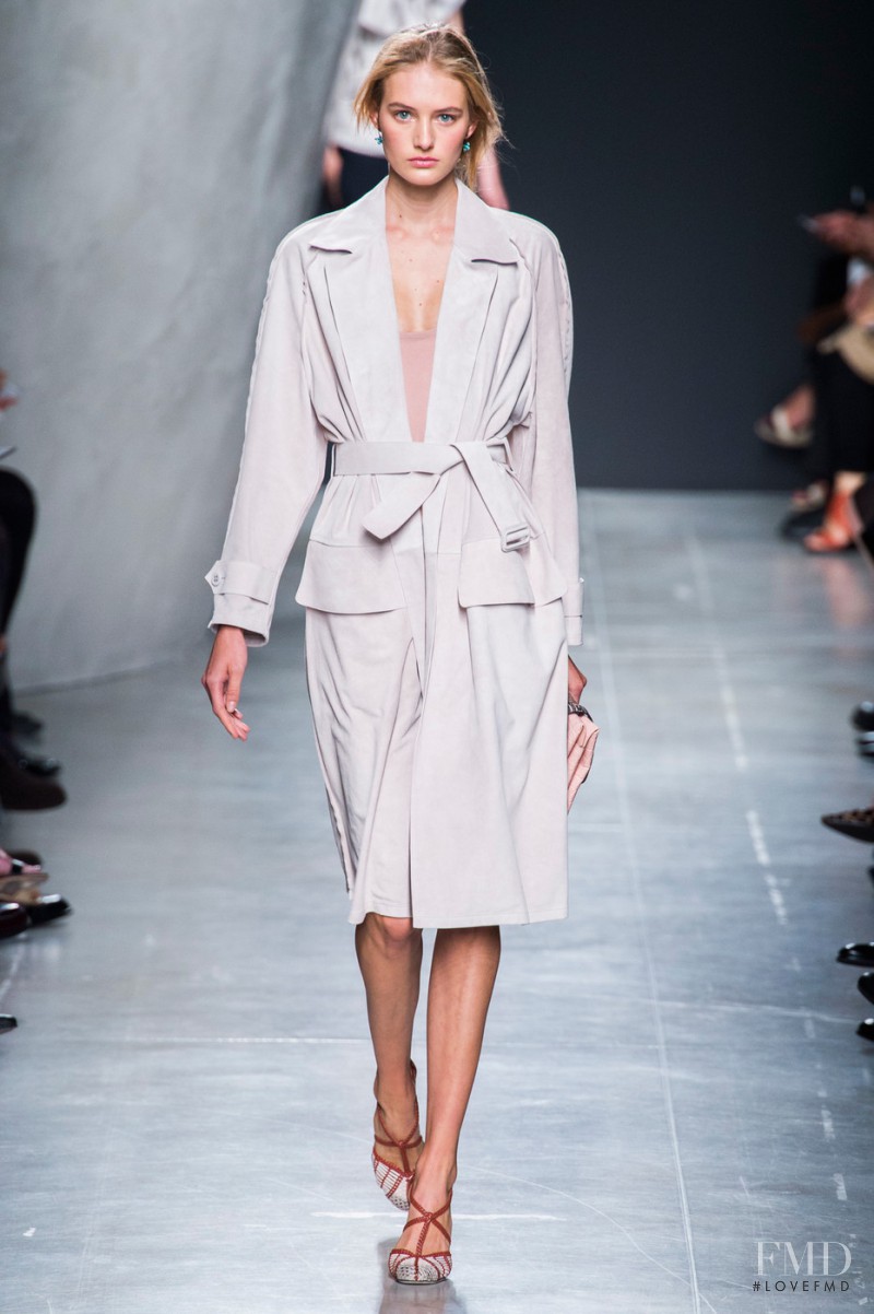Sanne Vloet featured in  the Bottega Veneta fashion show for Spring/Summer 2015