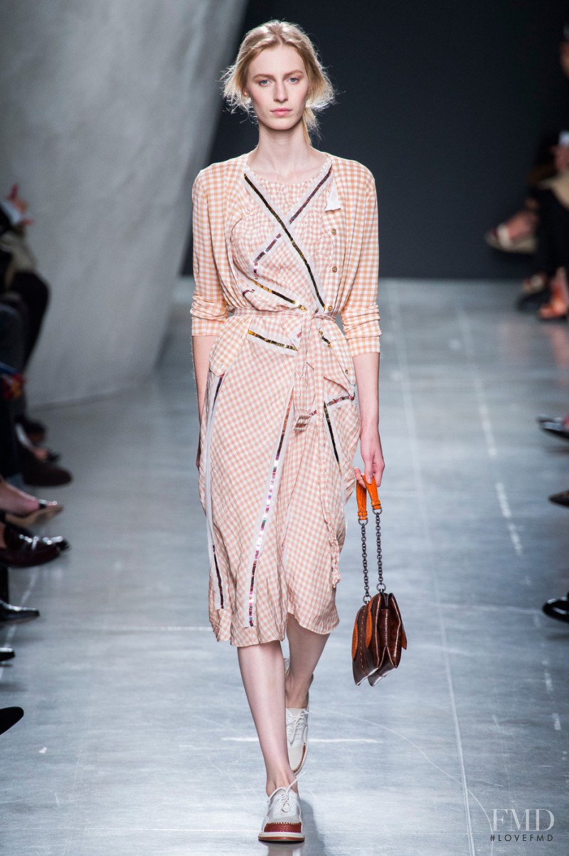 Julia Nobis featured in  the Bottega Veneta fashion show for Spring/Summer 2015