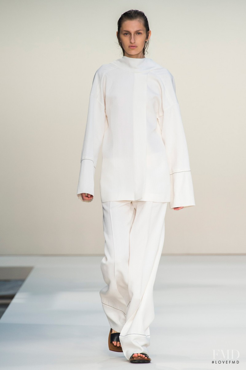 Zoe Huxford featured in  the Marni fashion show for Spring/Summer 2015