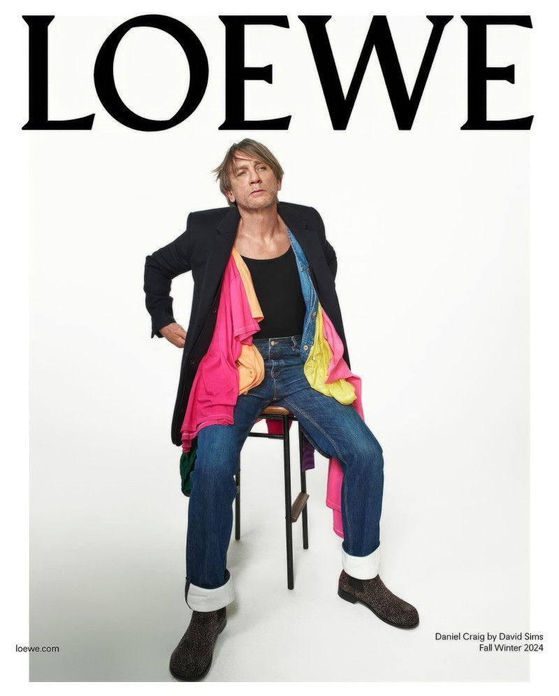 Loewe advertisement for Autumn/Winter 2024