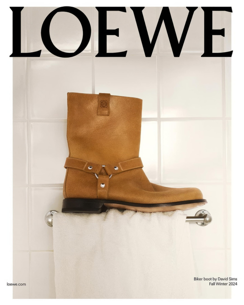 Loewe advertisement for Autumn/Winter 2024