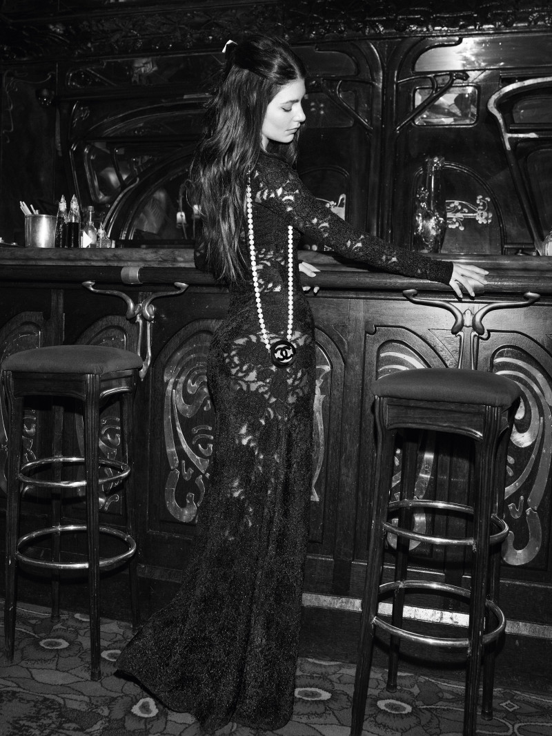 Chanel Fall/Winter 2024-2025 Pre-Collection Starring Camila Morrone advertisement for Autumn/Winter 2024